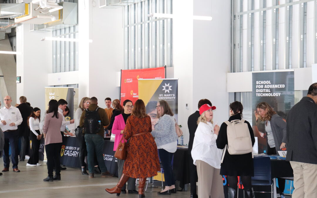 ConnectED Expo Crowd in Main Hall